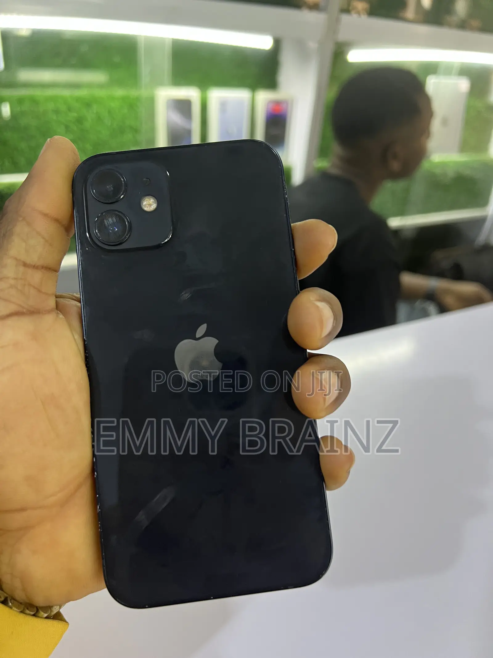 Apple iPhone 12 64 GB