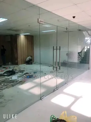 Frameless Partition Glass