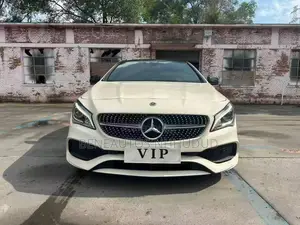 Mercedes-Benz CLA-Class CLA 220 4MATIC Sedan 2018