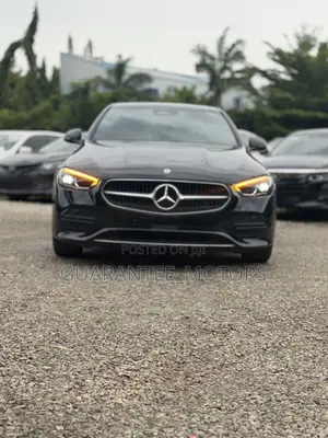 Mercedes-Benz C300 2024 Black