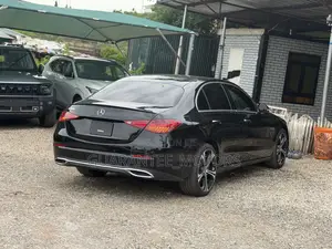 Mercedes-Benz C300 2024 Black