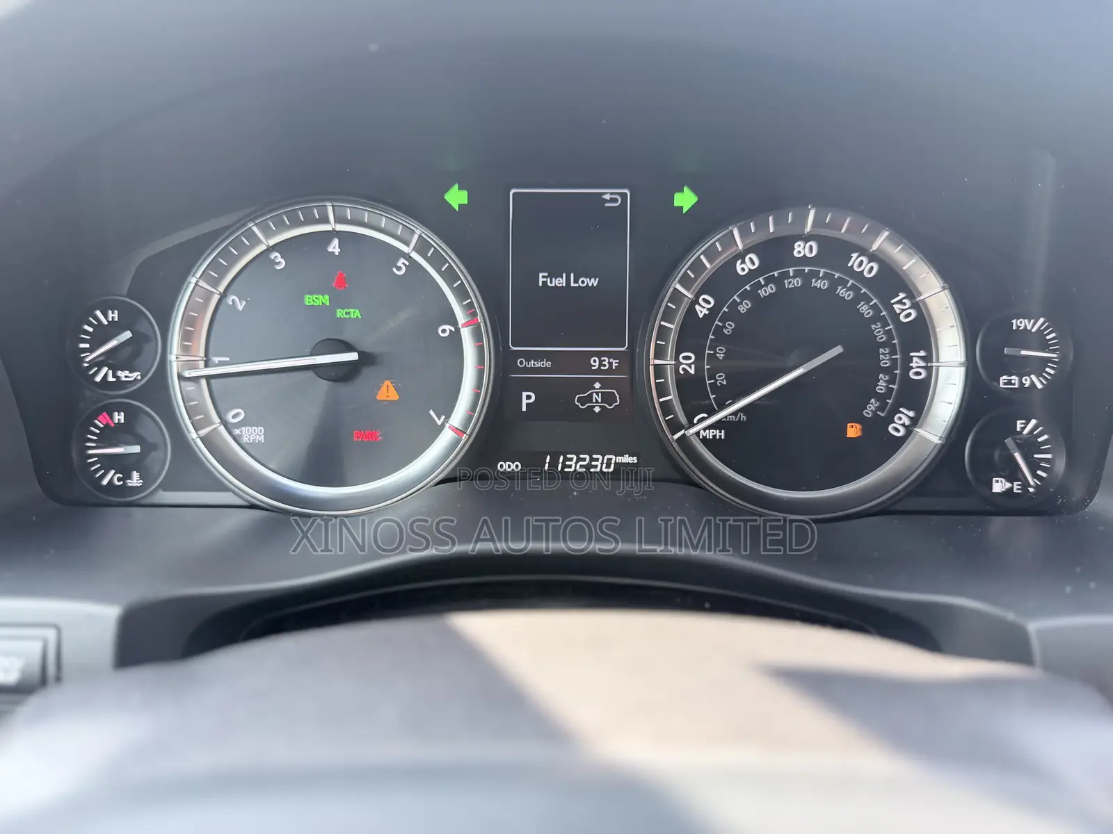 Lexus LX 570 AWD 2018 White