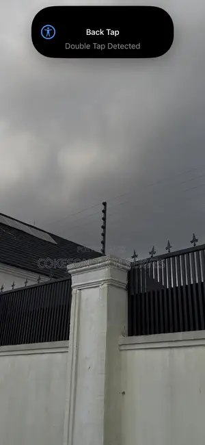 Stop And Shock Fence Climbers With Electric Protection And Maintenance