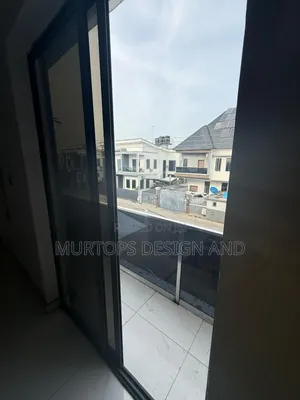 4bdrm Duplex in Chevron for rent