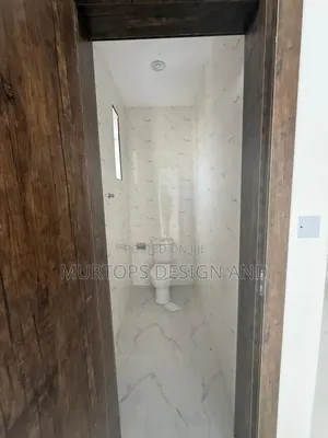 2bdrm Apartment in Chevron for rent