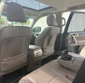 Lexus GX 2020 Blue