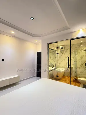 Deluxe Max 1 Bedroom Apartment With a Private Cinema and Bathub