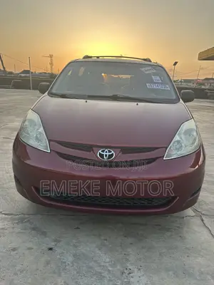 Toyota Sienna XLE FWD 2006 Red