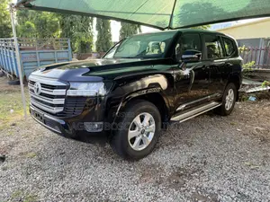 New Toyota Land Cruiser 2024 Black