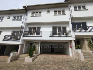 4bdrm Duplex in Apo for rent