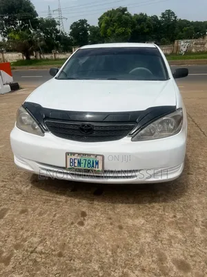 Toyota Camry LE 4dr Sedan (2.4L 4cyl 5M) 2003 White
