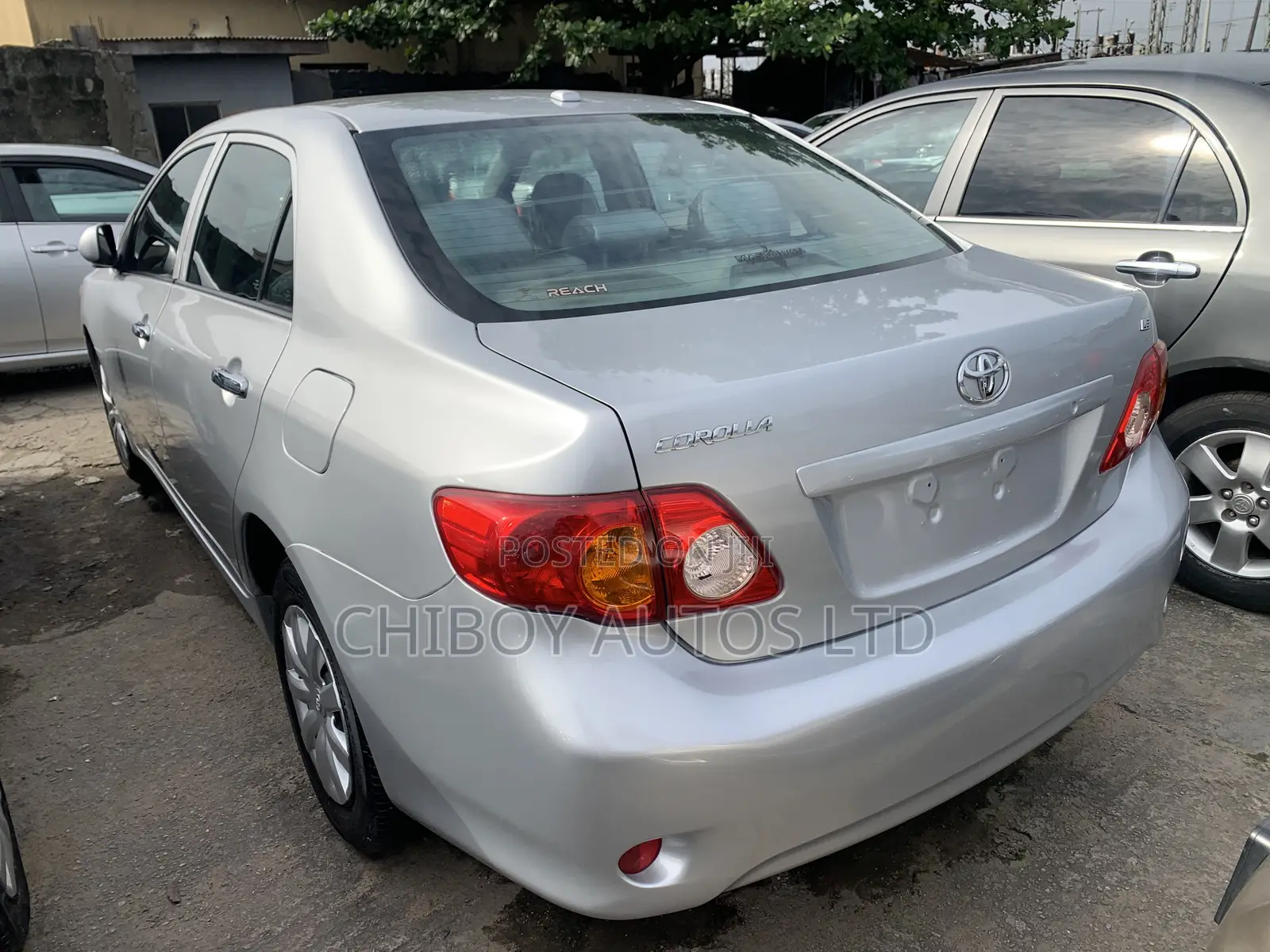 Toyota Corolla 2010 Silver
