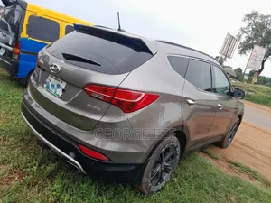 Hyundai Santa Fe 2013 Gray