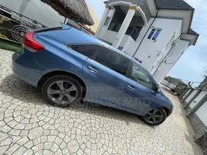 Toyota Venza AWD 2012 Blue