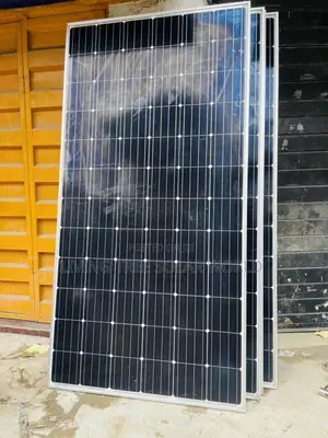 300watts Canadian Solar Panel 72c