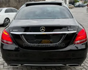 Mercedes-Benz C300 2015 Black