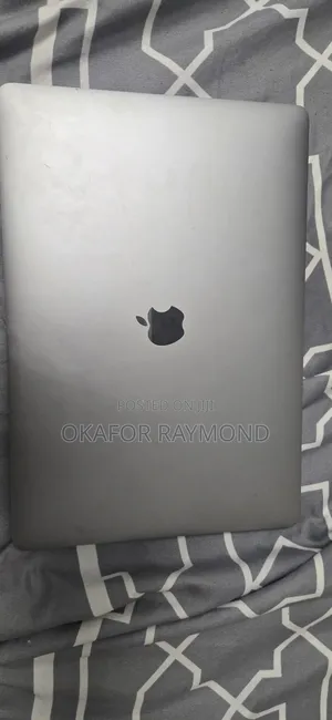 Laptop Apple MacBook Pro 2019 16GB Intel Core i7 eMMC 256GB