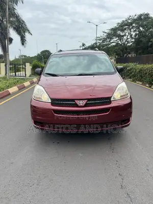 Toyota Sienna LE AWD 2005 Red
