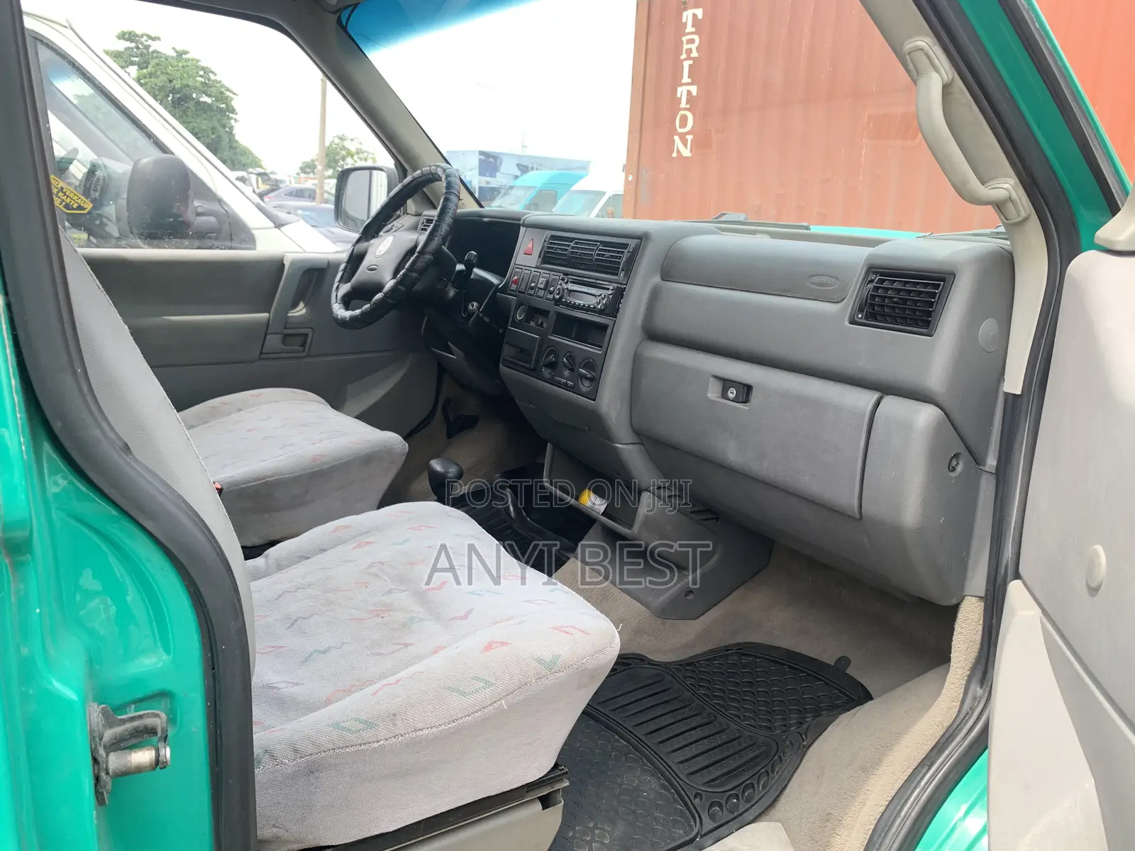 Volkswagen Transporter 2006 Green
