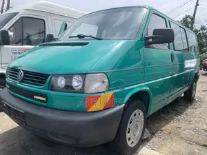 Volkswagen Transporter 2004 Green