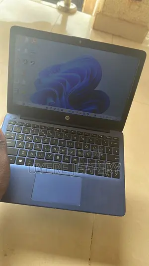 Laptop HP Stream Laptop 4GB Intel Celeron HDD 72GB