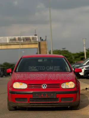 Volkswagen Golf 2005 Red