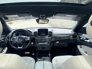Mercedes-Benz GLE-Class 2017 Pearl