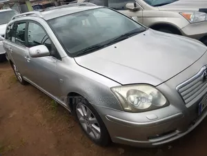 Toyota Avensis 2005 Silver