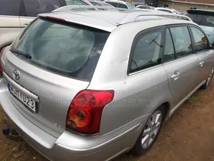 Toyota Avensis 2005 Silver