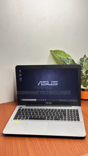 Laptop Asus X555LA 8GB Intel Core i3 SSD 128GB