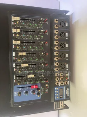 Sounds System for a Lounge Wants to Be Sold Very Loud