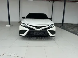 Toyota Camry XSE 2021 White