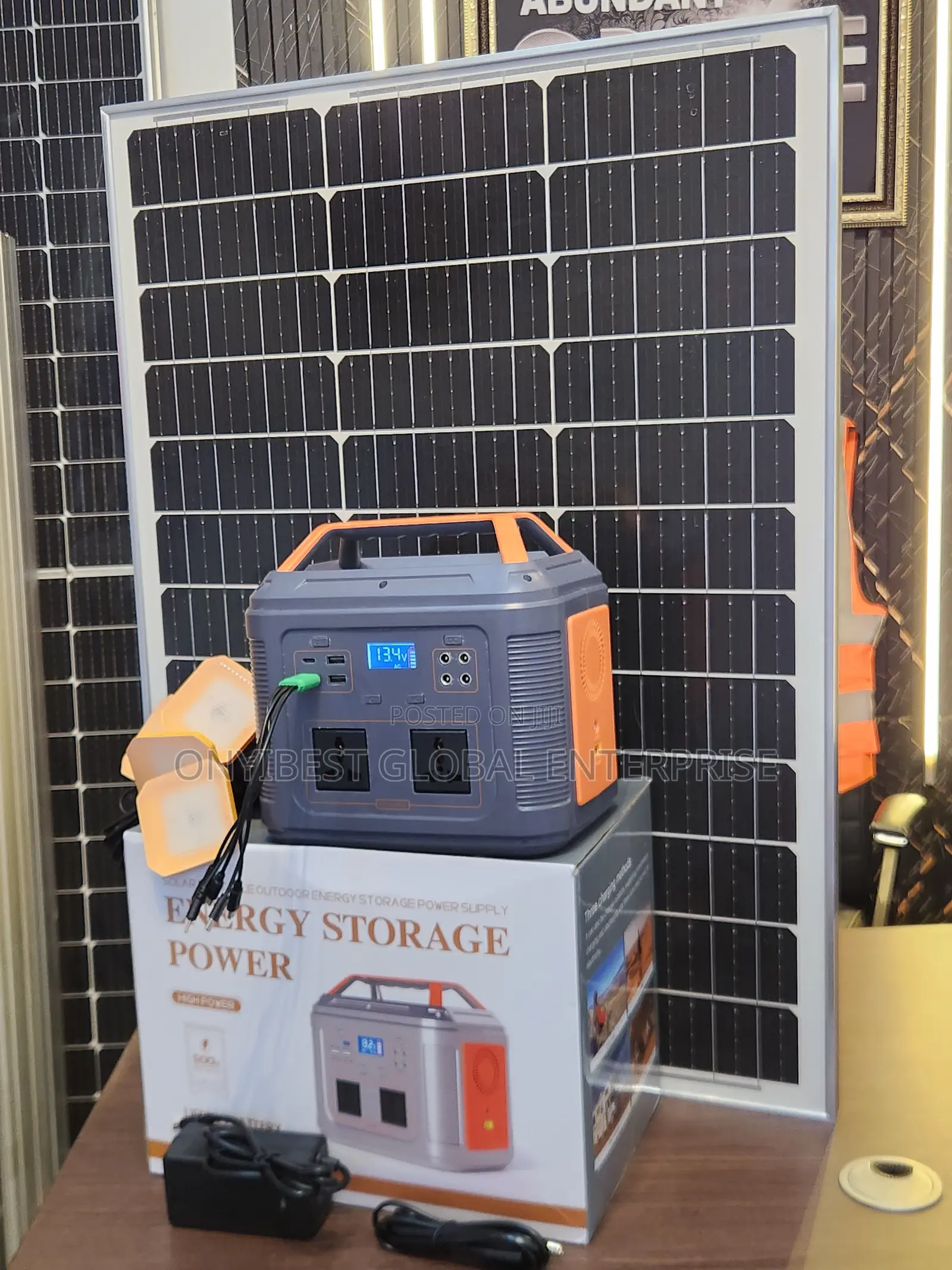 Outdoor Solar Generator With Multiple Charging Ports