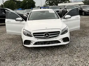 Mercedes-Benz C300 2016 White