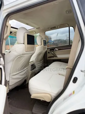 Lexus GX 2011 White