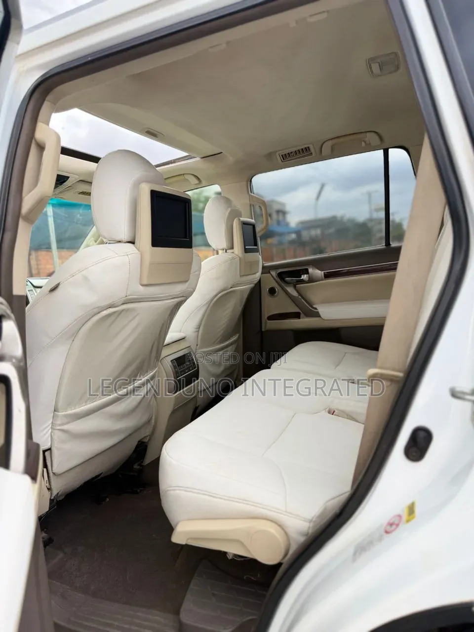 Lexus GX 2011 White