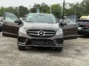 Mercedes-Benz GLE-Class 2016 Brown