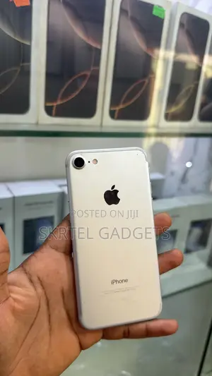 Apple iPhone 7 32 GB White