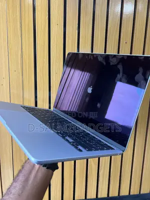 Laptop Apple MacBook Air 2026 M5 16GB Apple M5 SSD 512GB