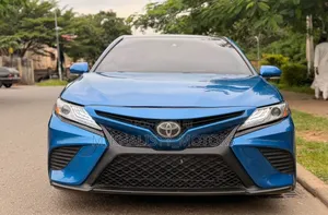Toyota Camry 2020 Blue