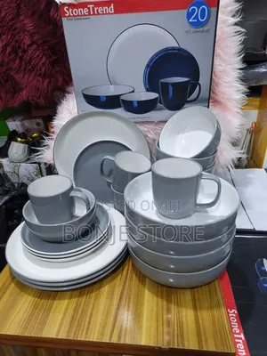 20 Pieces Fine Stoneware Dinner Set - High Quality and High End Design