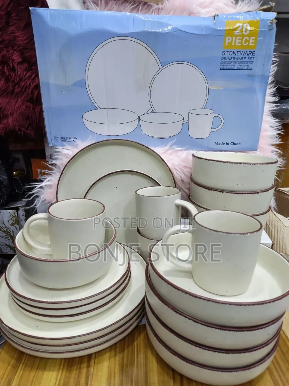 20 Pieces Stoneware Dinner Set