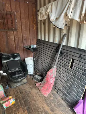 Salon Tools