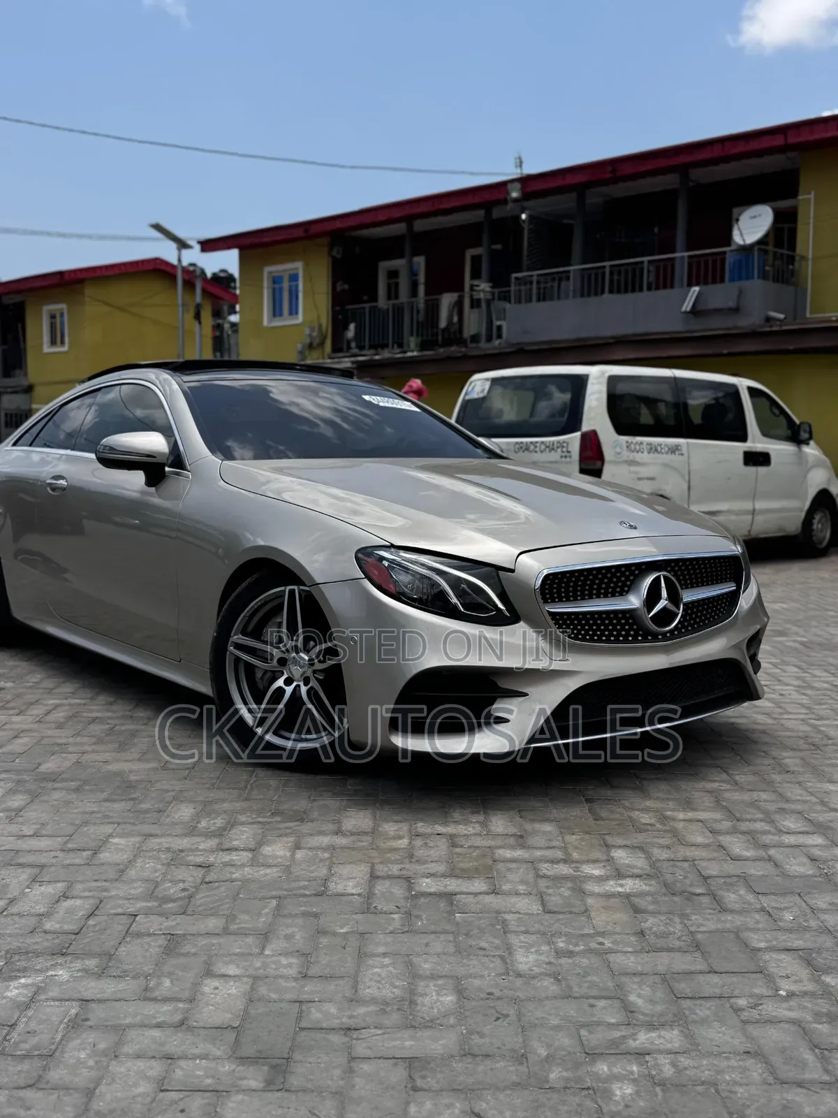 Mercedes-Benz E400 2018 Gold