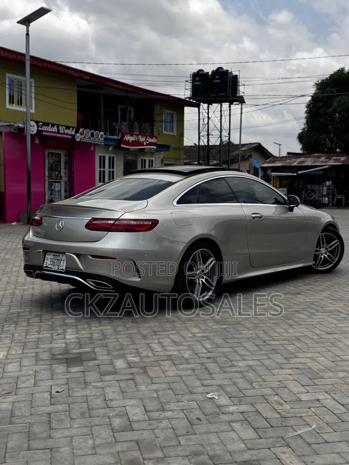 Mercedes-Benz E400 2018 Gold