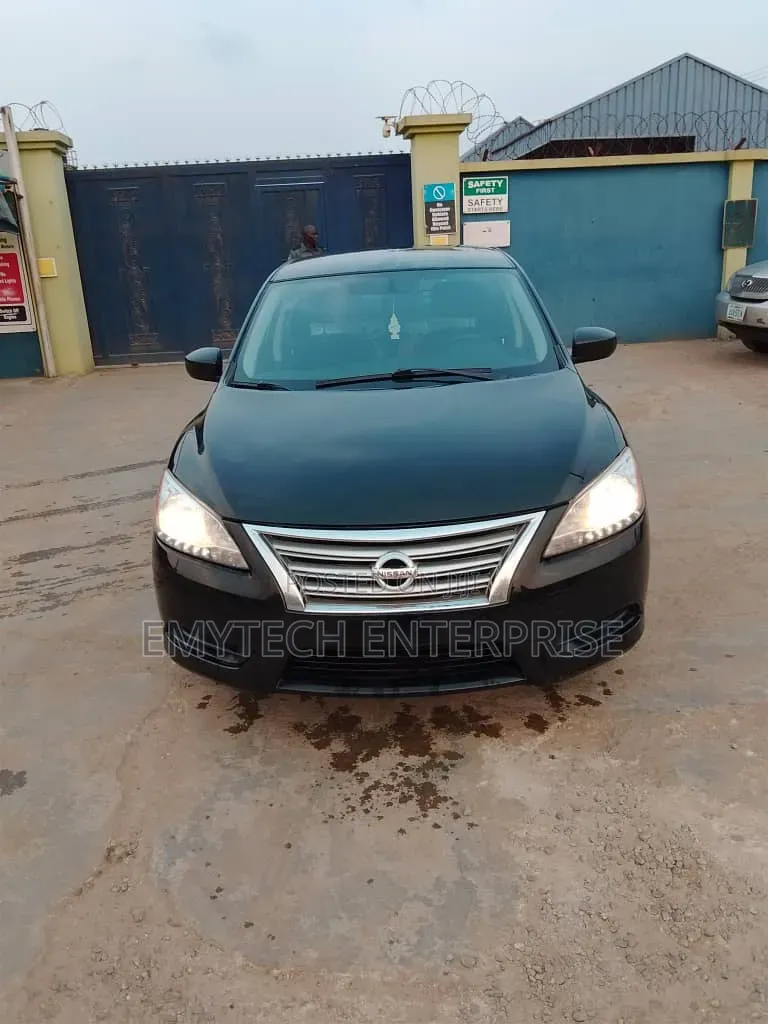 Nissan Sentra 2014 Black