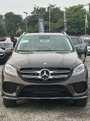 Mercedes-Benz GLE-Class GLE 350d 4MATIC 2016 Brown