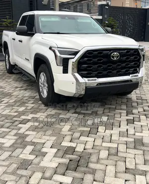 Toyota Tundra Limited 5.7L V8 4x4 CrewMax 5.6 ft. box 145.7 in. WB 2020