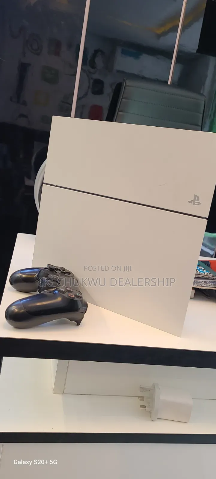Play Station 4 Game Console With One Pad