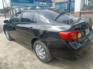 Toyota Corolla 2010 Black